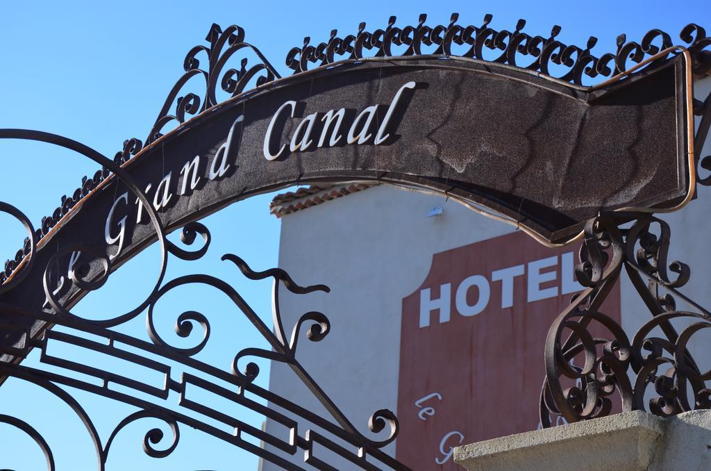 Le Grand Canal Martigues Exterior photo