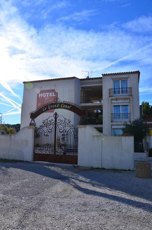 Le Grand Canal Martigues Exterior photo